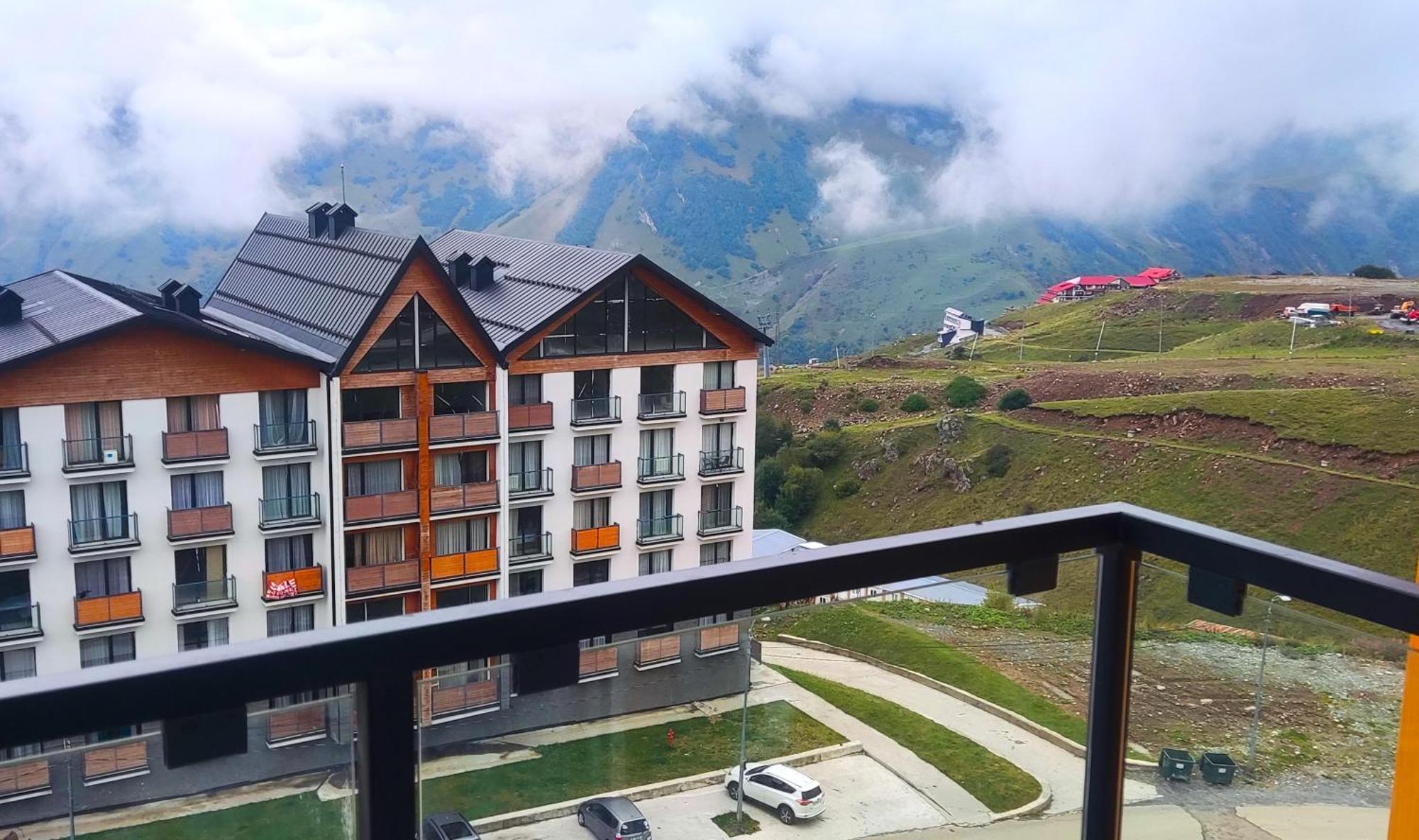 Four Seasons - New Gudauri Lejlighedshotel Eksteriør billede